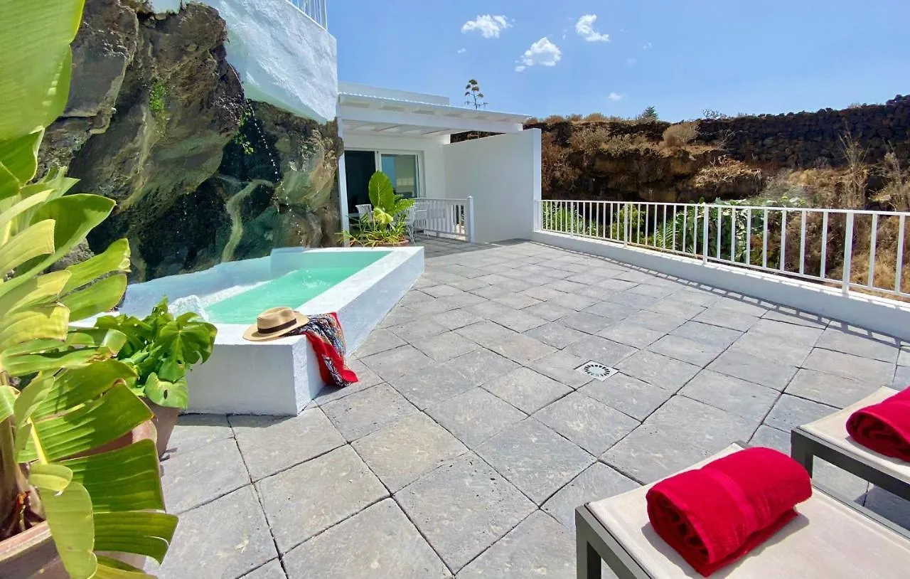 Villa Casa Fontana, Amazing Sea View And Wide Terrace With Pool La Orotava