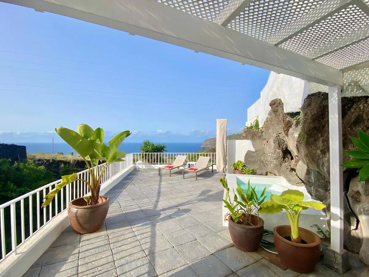Villa Casa Fontana, Amazing Sea View And Wide Terrace With Pool La Orotava